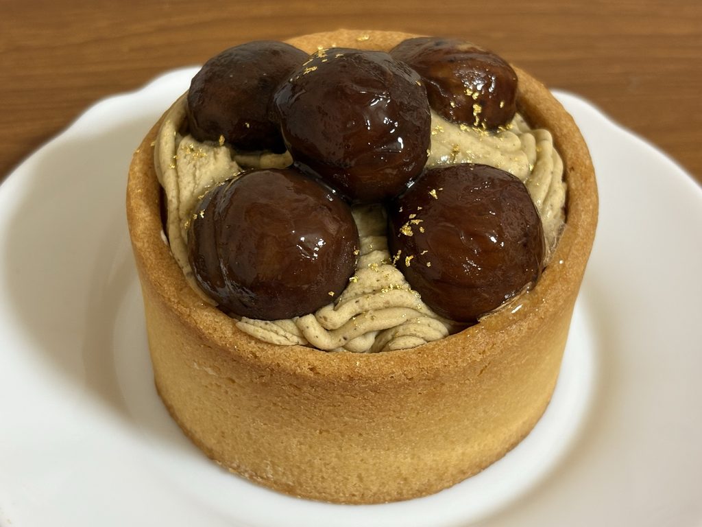 タルト生地の厚みがわかるモンブランフォンデュ